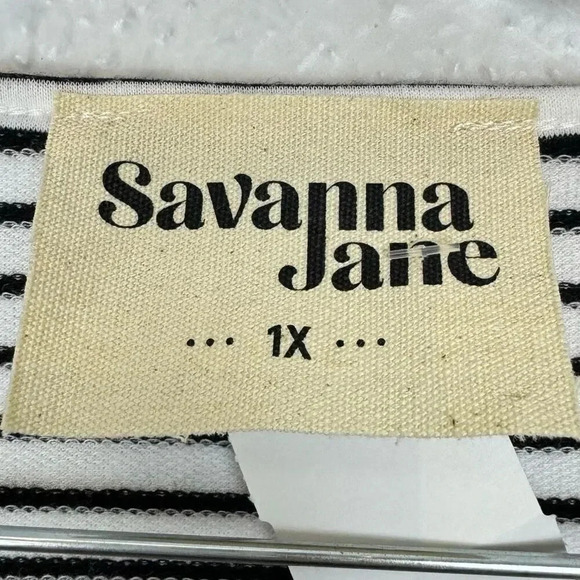 Savanna Jane 1X Striped Embroidered Multicolor Red Lips Mouth Long Sleeve V-Neck - Picture 4 of 5